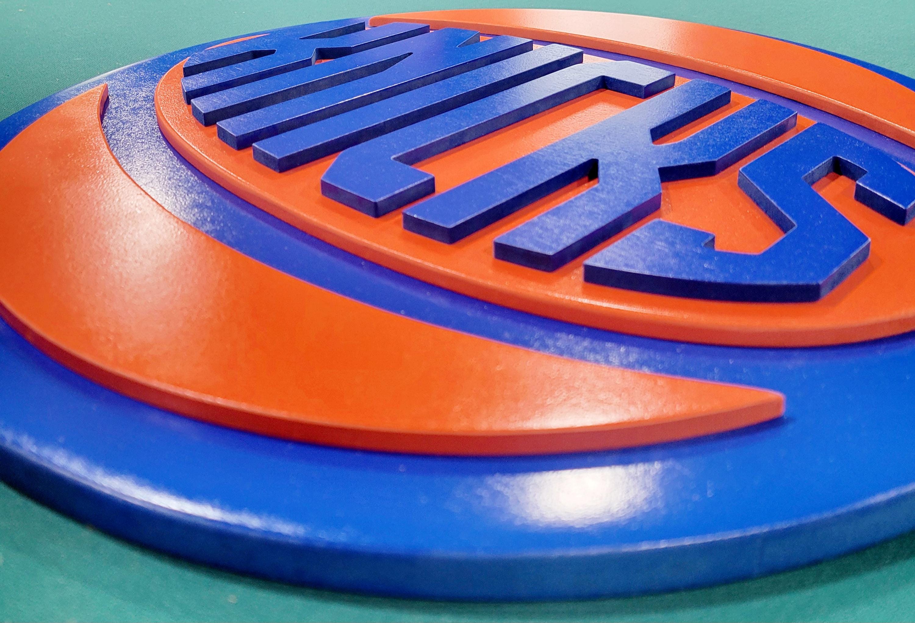 NY Knicks Wood Sign – Vintage Logo Wall Art (18