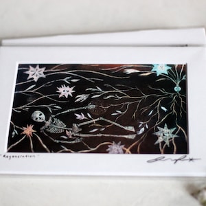 Impression d&#39;art régénération : squelette, botanique, sombre contemporain (impression mat signée 5 x 7)