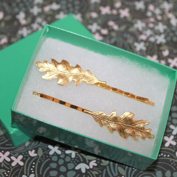 Woodland Oak Leaf bobby pins a symbol of strength, endurance, power and ancient wisdom. Beautiful for everyday or bridal hair.