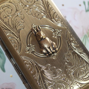 Estuche para cigarrillos, tee de golf y tarjetero de visita estilo victoriano con grabados de Rabbit, para un año del modelo Rabbit: 1939, 1951, 1963, 1975, 1987 o 1999. imagen 5