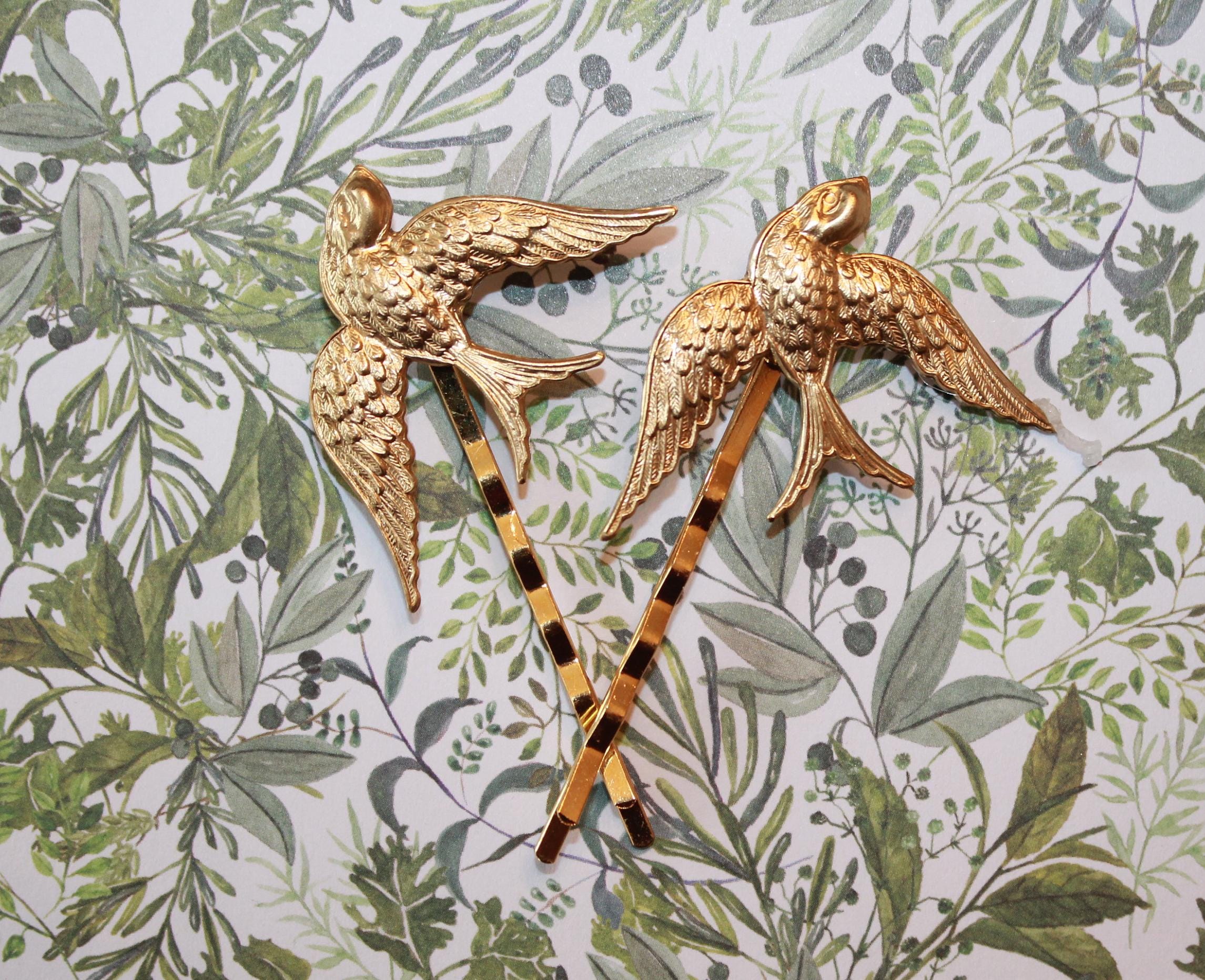 Wedding love white birds doves bobby pins pin set Royalty-Free photo: White pigeons | PickPik main image 3