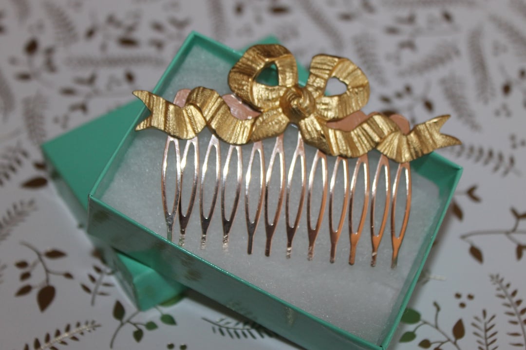 Vintage Miriam Haskell Russian Gold Plate Large Bow Stamping  display picture 2