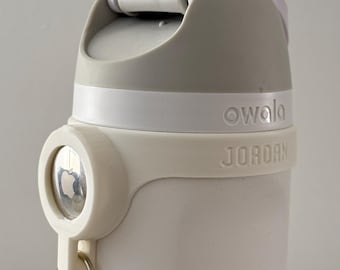Owala FreeSip 24oz - Customizable Name Band with AirTag Holder and Keyring – Personalized, Functional and Stylish