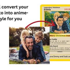 Pode incluir: Um retrato personalizado em estilo anime de uma fam&iacute;lia, com um pai e dois filhos, apresentado como um cart&atilde;o Pok&eacute;mon. O cart&atilde;o apresenta o texto "Daddy" e "Merry Christmas Dad!" com uma foto de fam&iacute;lia e o texto "I will convert your photo into anime-style for you."