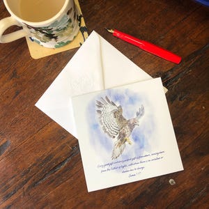 Versículo da Bíblia em aquarela Flying Buzzard | Cartão de felicitações | Tiago 1:17 | Cartão de aniversário
