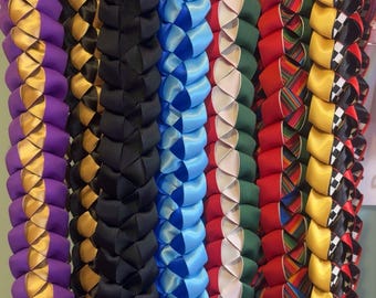 Plain Grad Leis