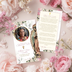 Peut inclure: Cartes de deuil avec un motif floral et une photo d'une femme. Les cartes comportent du texte en espagnol, dont le nom "Maria Elena Castillo" et des dates. Des roses roses et d'autres fleurs entourent les cartes.
