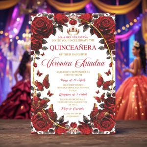 Invito per la festa di Quinceañera modificabile in rosso bordeaux e oro, tiara floreale a farfalla, modello per la festa di Quinceaño, invito stampabile per il quindicesimo compleanno su Canva