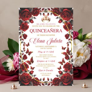 Invito per la Quinceañera in rosso bordeaux e oro, modello a farfalla modificabile, invito floreale per la Quinceañera, download digitale per i 16 anni