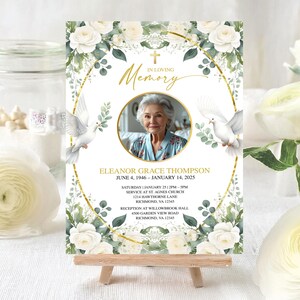 Carte funéraire imprimable, modèle de verdure modifiable, accents dorés, invitation célébration de la vie pour elle ou lui, funérailles, commémoration imprimable