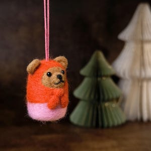 Berenhanger, vilten decoratie, Kerstmis, boomdecoratie
