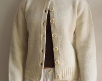 merino-blend wool cream hand knit soft button up knitted cardigan - ethical - sustainable fashion - spring/autumn/winter gift