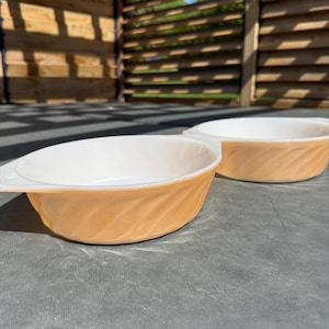 2 ciotole vintage Anchor Hocking Fire King Peach Swirl - Teglie da forno da 9&quot;
