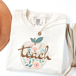 Comfort Colors Leopard Apple Teacher Shirt,Teacher Apple Shirt,First Day of School,Teacher Appreciation Shirt,Teacher Shirt,Teacher Tee