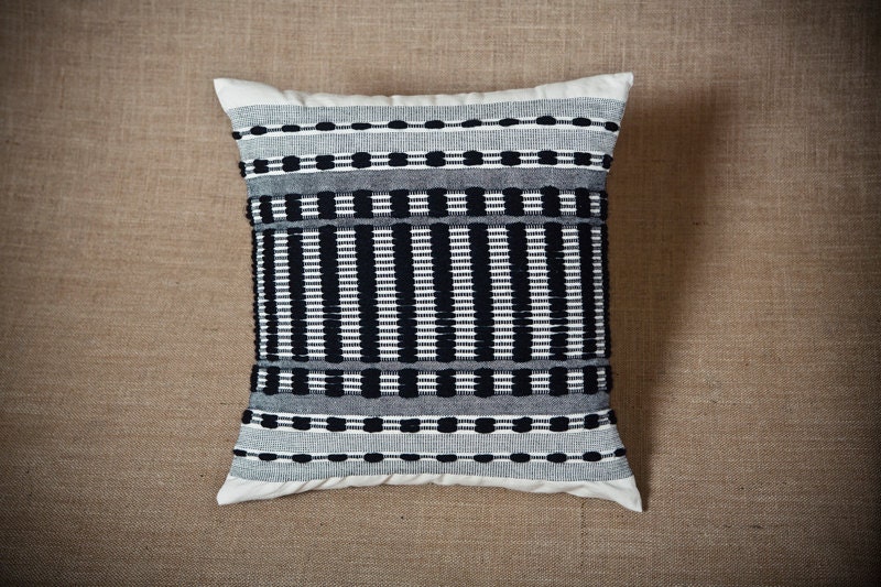 Grey Rhythm - Housse de Coussin Tissée à La Main