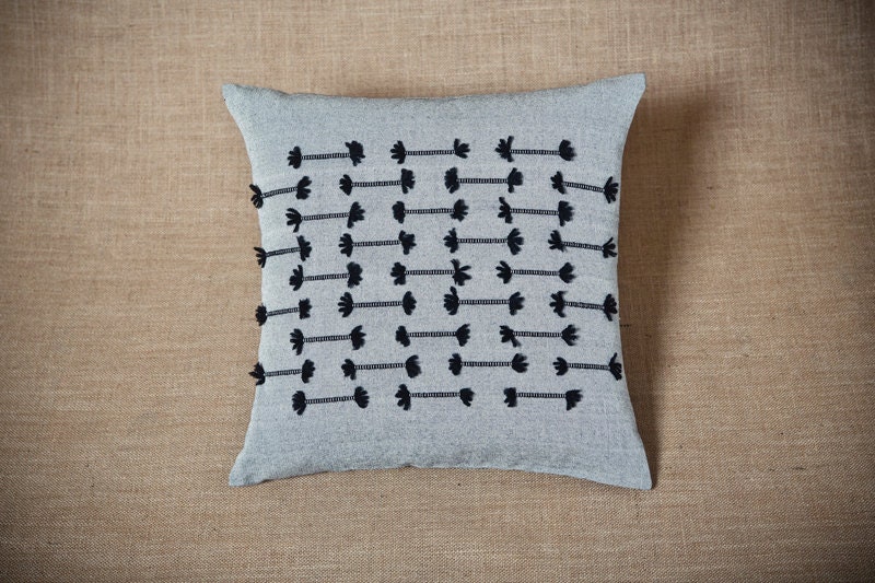 Black Script - Housse de Coussin Handwoven