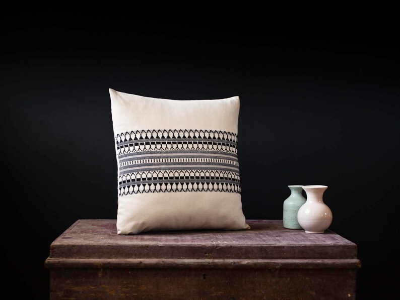 Schemata Series / Star Pulses Handwoven Cushion Cover image 4