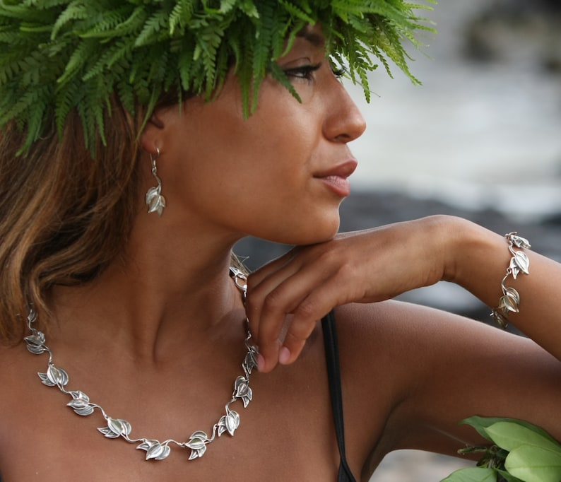 Hawaiian Necklace in Maile Leaf Lei Design, Handmade in Sterling Silver