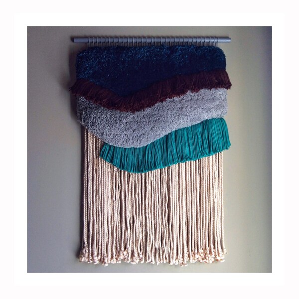Woven wall hanging // Handwoven Tapestry Weaving Fiber Art Textile Woven Wall Art Home Decor Handmade Jujujust