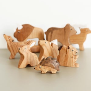 Handgefertigtes Eichen Waldtier Spielzeug Set: Waldorf Montessori Spielzeug