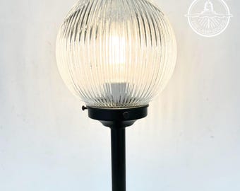 Lámpara de mesa Holophane Globe de estilo rústico / Iluminación industrial vintage de vidrio