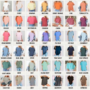Pode incluir: Uma grade de camisetas em v&aacute;rias cores, cada uma rotulada com um nome de cor. As cores incluem branco, marfim, banana, mostarda, laranja queimado, inhame, terracota, p&ecirc;ssego, mel&atilde;o, melancia, carmesim, cominho, tijolo, berry, crunchberry, flor, orqu&iacute;dea, violeta, flo blue, azul gelo, chambray, jeans lavado, blue jean, jeans, meia-noite, azul marinho, marinho, abeto azul, verde claro, musgo, ba&iacute;a, recife da ilha, espuma do mar, menta calc&aacute;ria, lagoa azul, arenito, c&aacute;qui, cinza, pimenta, grafite, preto e expresso.