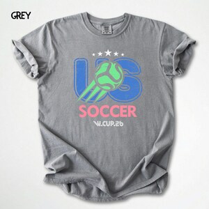 US Soccer club 26 Graphic Tee: Vintage American Football Fan Shirt bild 13