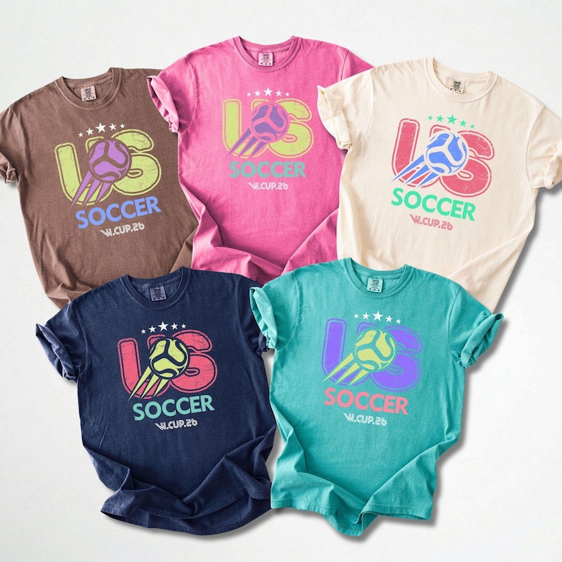 US Soccer club 26 Graphic Tee: Vintage American Football Fan Shirt bild 1