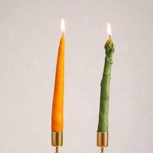 Karotten- oder Spargel-Spitzkerze – Handgefertigt | 100 % Sojawachs | Duftneutral | Oster- und Frühlingsdekoration