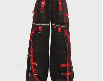 Pantalones cargo góticos hechos a mano, con correas y cadenas rojas, ropa técnica cyberpunk