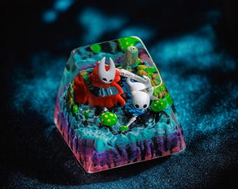 Handmade Resin Fantasy Knight Artisan Keycap, Cute Masked Horned Character ESC Keycap for Mechanical Keyboard, Unique Gamer Gift, Anime Gift