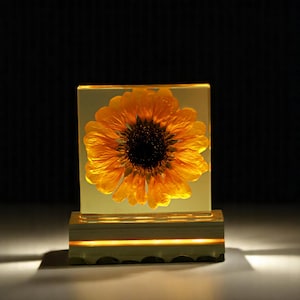 Sunflower Resin Lamp, Flower Night Light, Handmade Square Wood Lamp, Custom Epoxy Light, Unique Gift for Her, Table Lamp, Nature Decor