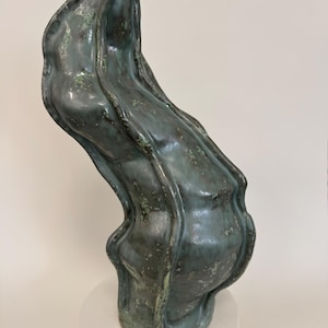 escultura de arcilla abstracta
