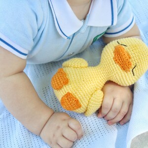 Patrón de pato de ganchillo Sonajero y juguete para bebé Peluche de pato amigurumi Sonajero de ganchillo (patrón en PDF) imagen 3
