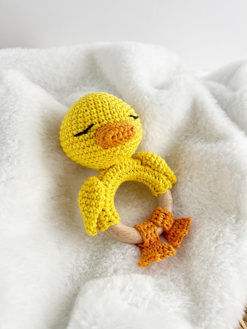 Häkelanleitung für eine Babyrassel mit Ente, Amigurumi-Enten-Plüschtier, gehäkelte Enten-Beißringe, Stofftiere Bild 5
