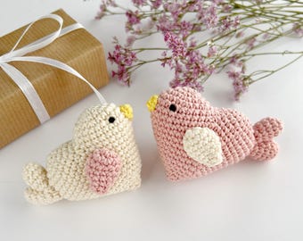 かぎ針編みの鳥の模様のキーホルダー、あみぐるみハート、かぎ針編みの