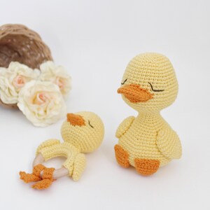 Patrón de pato de ganchillo Sonajero y juguete para bebé Peluche de pato amigurumi Sonajero de ganchillo (patrón en PDF) imagen 5
