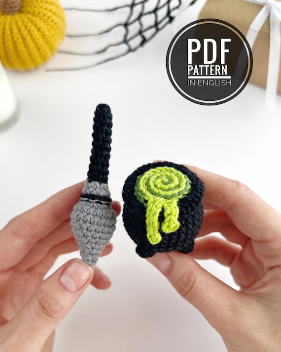Halloween Cauldron with Broom crochet pattern, Amigurumi keychain Spooky crochet charm