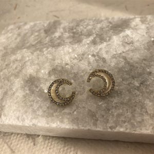 Small Crescent Moon Stud Earrings,Crescent Moon Studs,Moon Stud Earrings,Dainty Stud Earrings,Minimalist Earring
