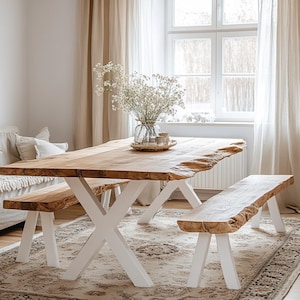 Rustikaler Esstisch aus Nussbaum - Handgefertigter Massivholztisch - Moderner Esszimmertisch im Landhausstil - Küchenmöbel nach Mass