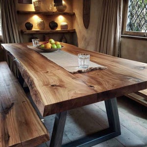 Massiver Walnuss-Plattentisch – Handgemachter Live Edge Esstisch – Rustikale, moderne Holzmöbel – Individueller Küchentisch