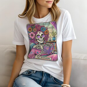 Tarot The Bookworm T-Shirt for Women, Funny Ladies Shirt Mom Gift, Casual Top, Sweatshirt & Hoodie Available, Mystic Top, Spiritual