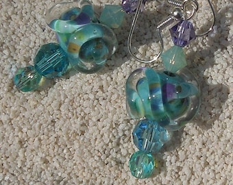 Shady Glade, Boucles d’oreilles SWAROVSKI, CHUNKY Swarovski Crystal Swirly Boucles d’oreilles, Energy EARRINGS Good Luck Jewelry Gift For Women