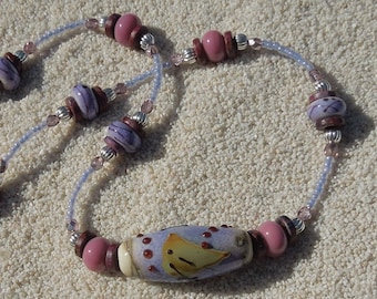 LAVENDER FIELDS COLLIER en céramique, Collier pendentif, Porcelaine Lavande Couleur Perle Argent Plaqué Collier, Collier à fermeture à bascule