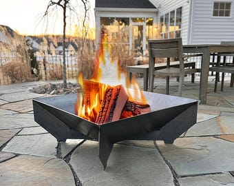 Rustic Raw Steel Fire Pit – Modern Welded Design, Outdoor Heating