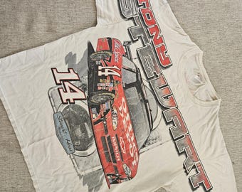vintage Nascar Tony Stewart-t-shirt. maat 2x. Ontwerp voor- en achterkant