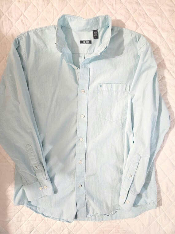 light blue cotton Izod button down with logo cotton size M