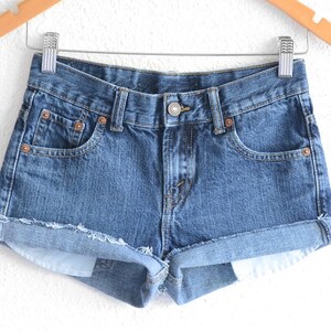 vintage levi high waisted shorts