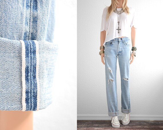 levi's ripped boyfriend jeans