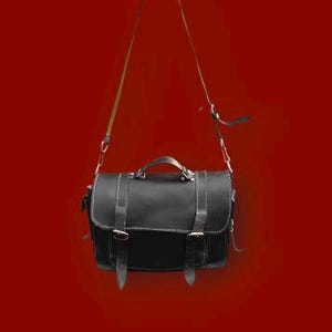 Ancien sac en cuir noir à bandoulière – Cartable vintage années 60